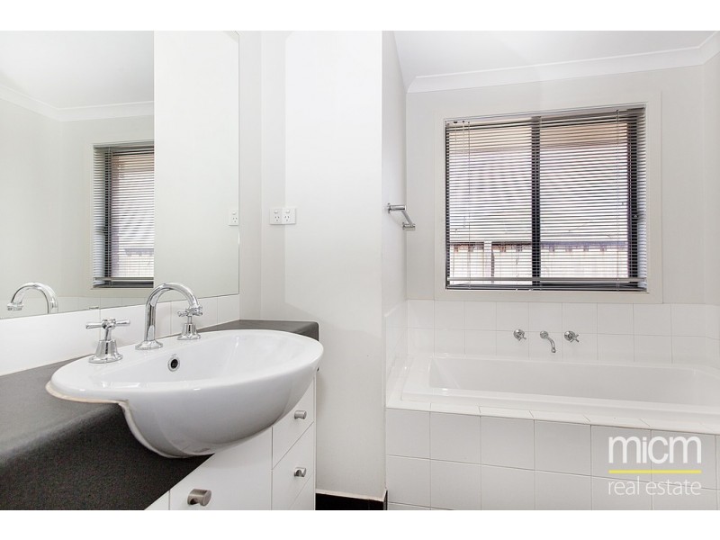 10 Crissa Street, Tarneit VIC 3029