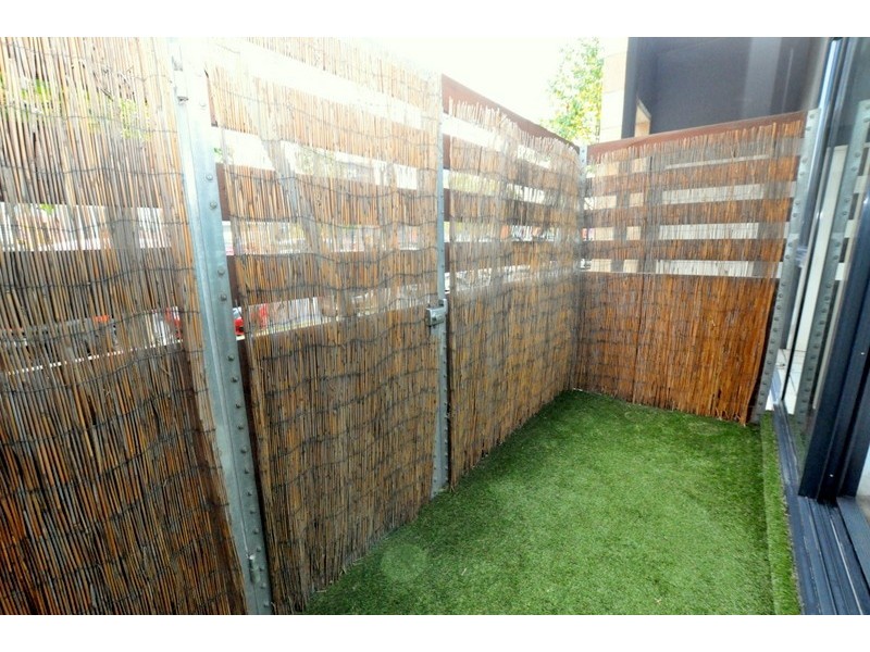 REF 22914/100 Kavanagh Street, Southbank VIC 3006