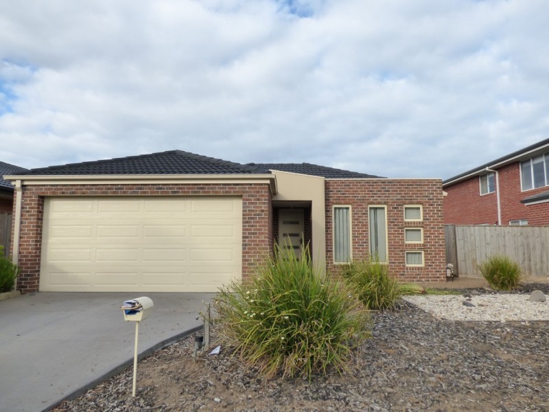 33 Arrowgrass Drive, Point Cook VIC 3030