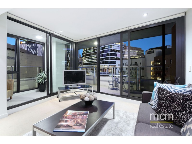 713/100 Harbour Esplanade, Docklands VIC 3008