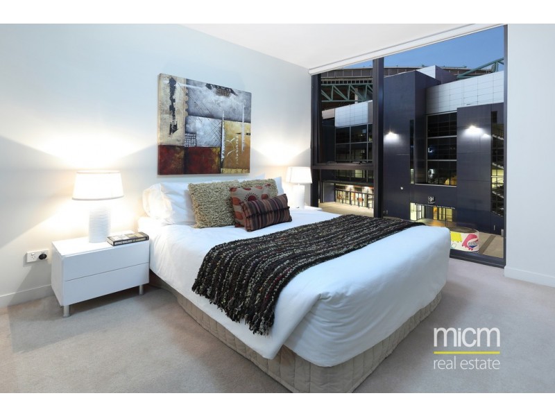 713/100 Harbour Esplanade, Docklands VIC 3008