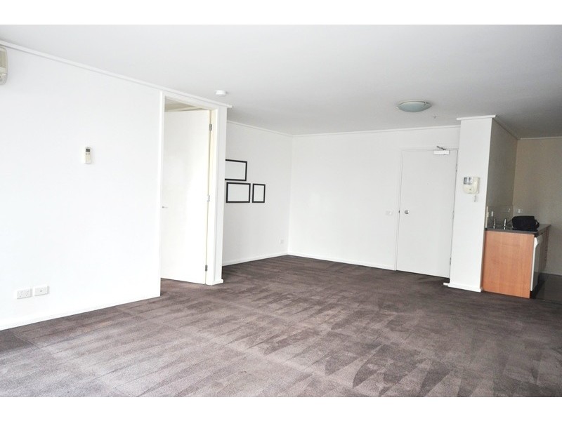 REF 22924/163 City Road, Southbank VIC 3006