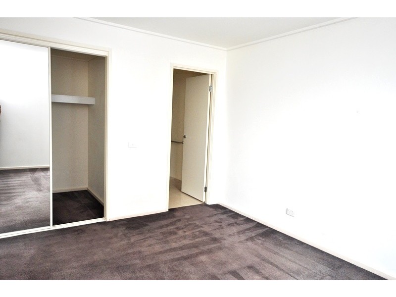 REF 22924/163 City Road, Southbank VIC 3006