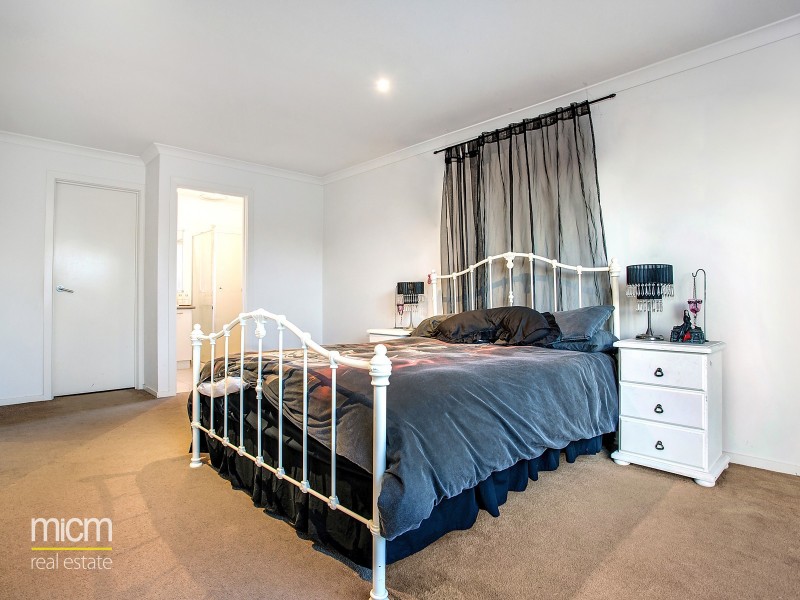 94 Tom Roberts Parade, Point Cook VIC 3030
