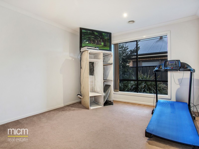 94 Tom Roberts Parade, Point Cook VIC 3030