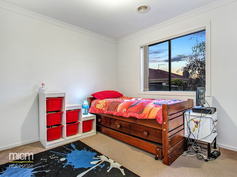 94 Tom Roberts Parade, Point Cook VIC 3030