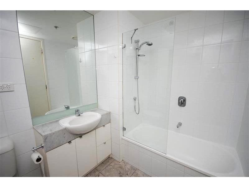 REF 22929/183 City Road, Southbank VIC 3006