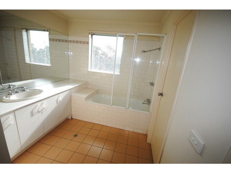 REF 22934/19 Vaughan Crescent, Kew VIC 3101