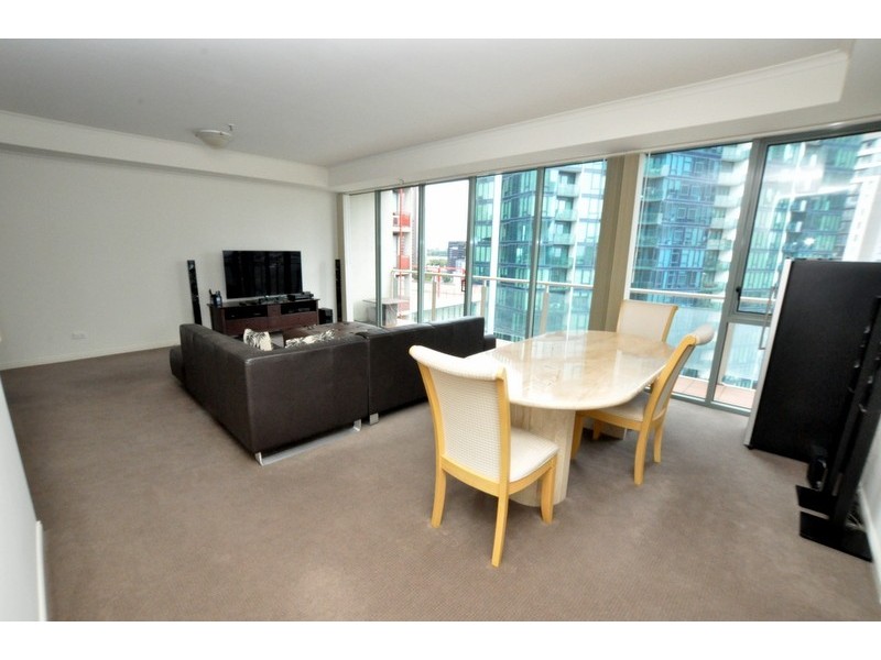 REF 32817/83 Queensbridge Street, Southbank VIC 3006