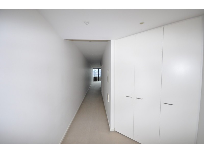 802/15 Caravel Lane, Docklands VIC 3008