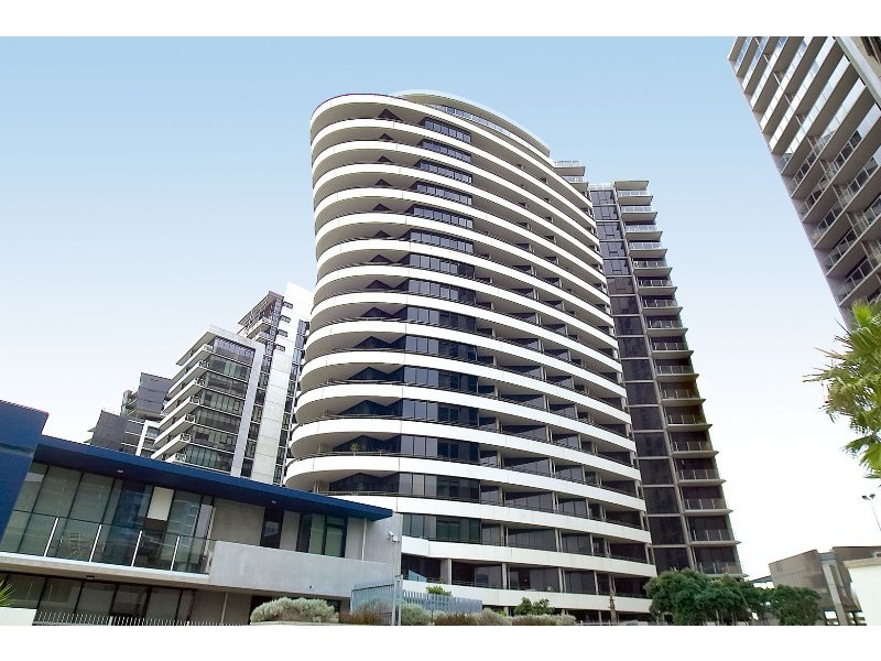 802/15 Caravel Lane, Docklands VIC 3008