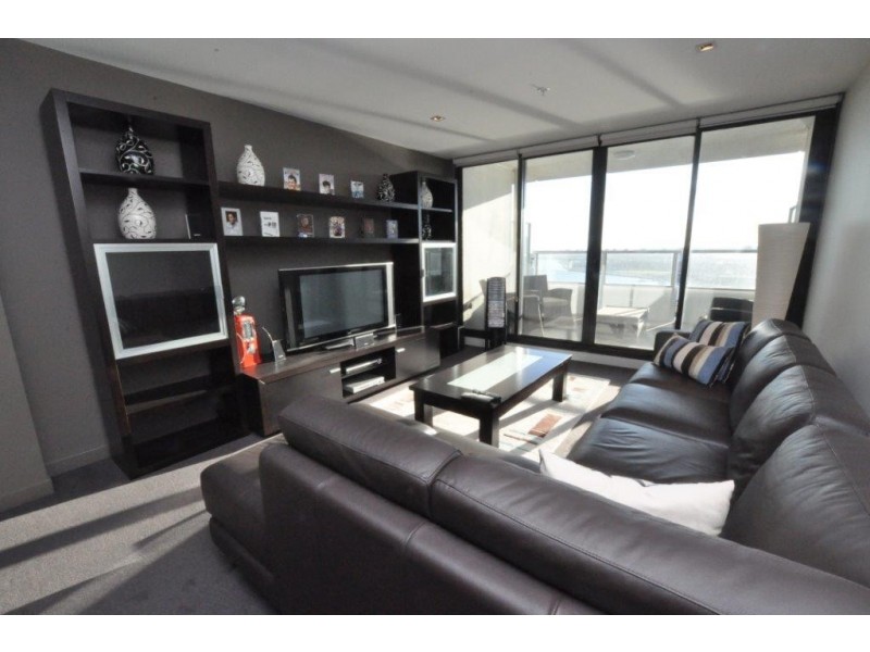 2104/100 Harbour Esplanade, Docklands VIC 3008