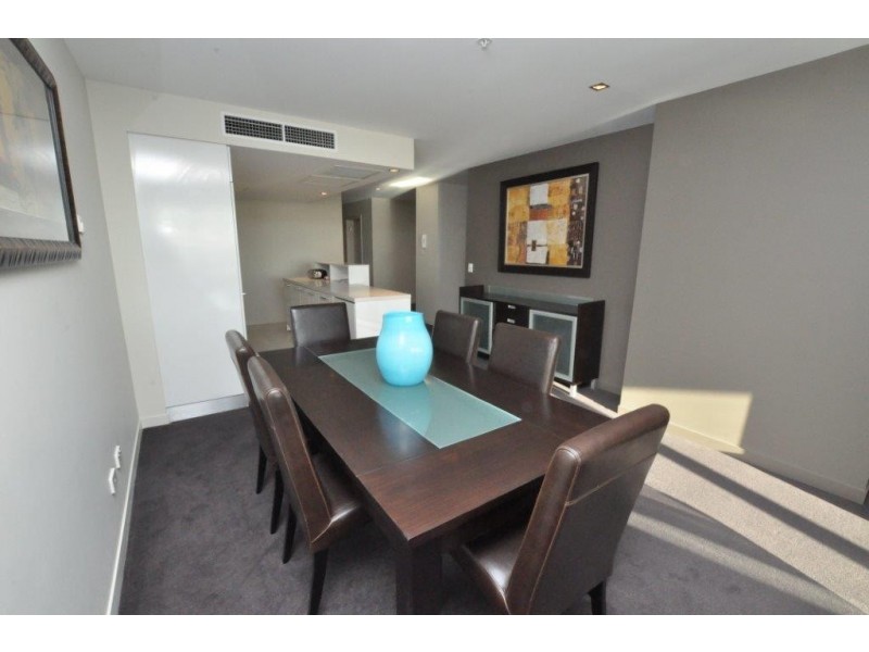 2104/100 Harbour Esplanade, Docklands VIC 3008