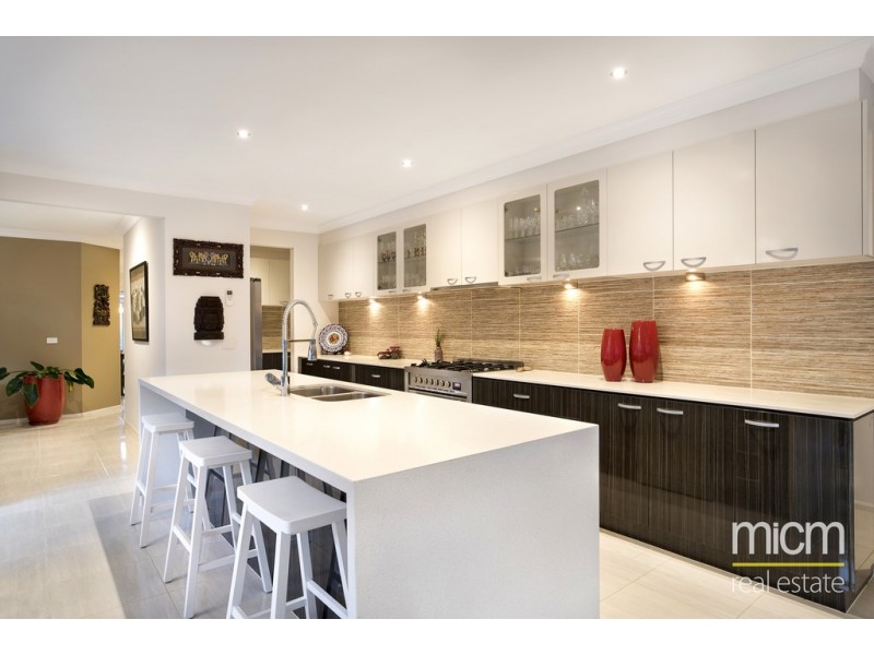 12 Geraldton Road, Point Cook VIC 3030