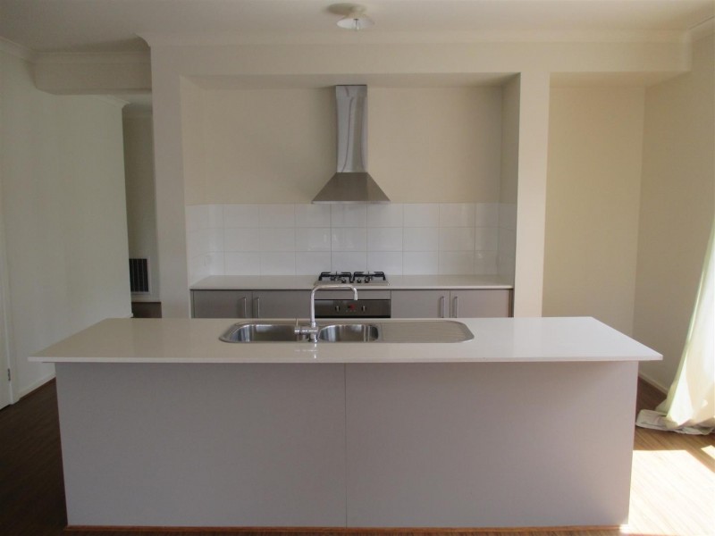 5A Piccolo Way, Point Cook VIC 3030