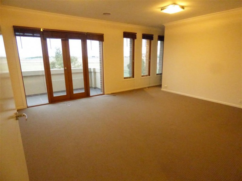 16A Ashcroft Avenue, Williams Landing VIC 3027