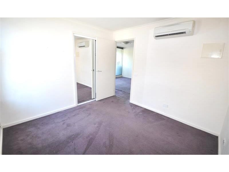 REF 22958/118 Dudley Street, West Melbourne VIC 3003