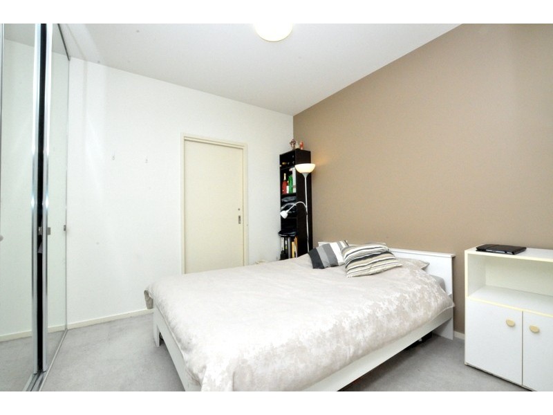 1404/25-33 Wills Street, Melbourne VIC 3000