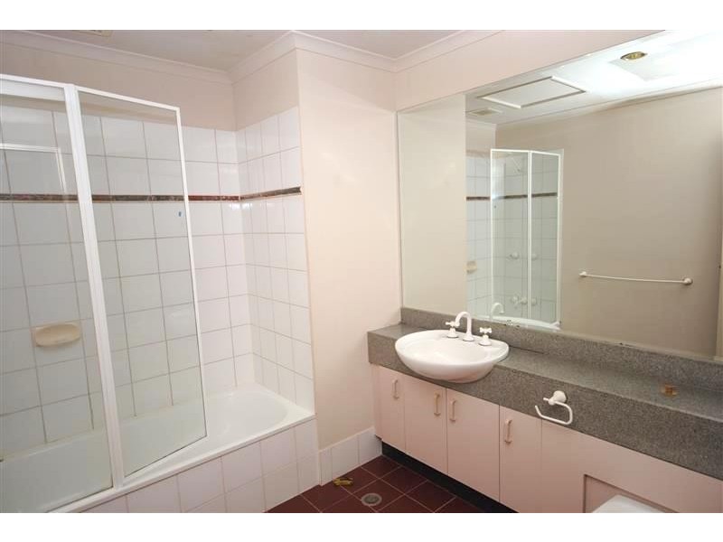 REF 32773/28 Southgate Avenue, Southbank VIC 3006