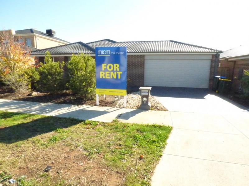 8 Misqa Avenue, Point Cook VIC 3030