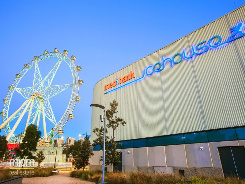 104/55 Victoria Harbour Promenade, Docklands VIC 3008