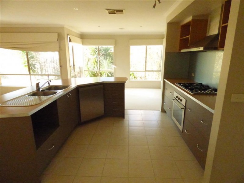105 The Strand, Point Cook VIC 3030
