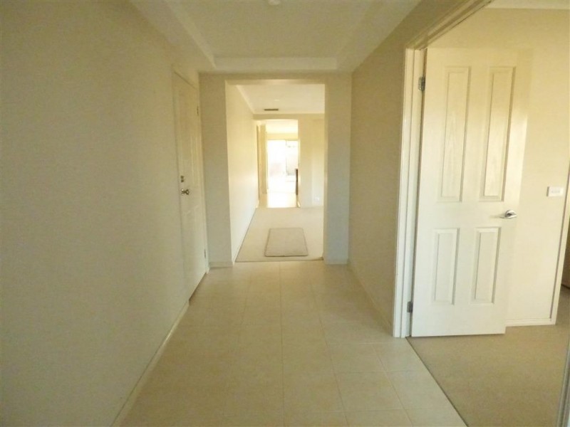 105 The Strand, Point Cook VIC 3030