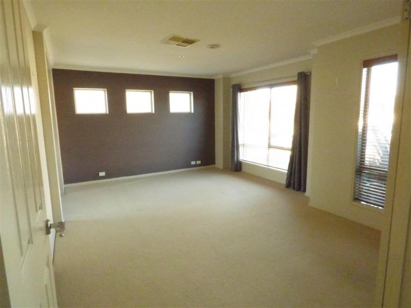 105 The Strand, Point Cook VIC 3030