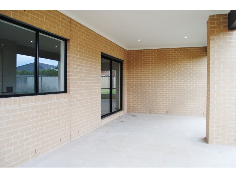 5 Ranfurlie Avenue, Point Cook VIC 3030