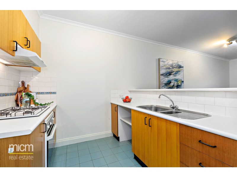 2/56 Leicester Street, Carlton VIC 3053