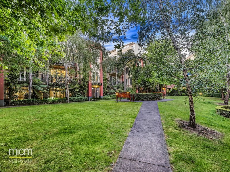 2/56 Leicester Street, Carlton VIC 3053