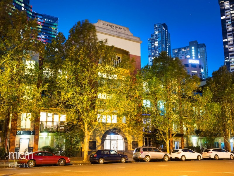 2/56 Leicester Street, Carlton VIC 3053