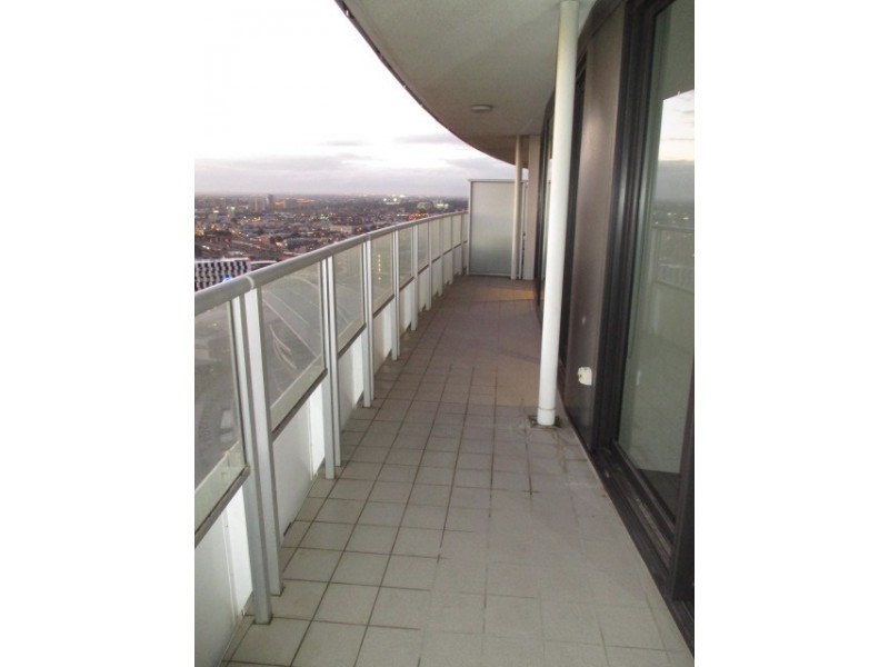 3003/100 Harbour Esplanade, Docklands VIC 3008