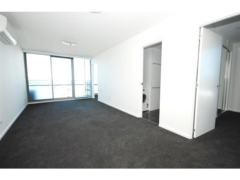 REF 32423/241 City Road, Southbank VIC 3006