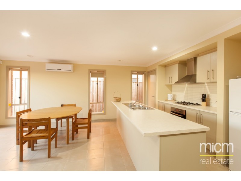 15 Manna Way, Point Cook VIC 3030