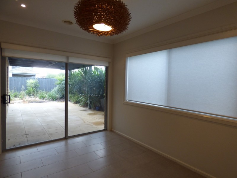 14 Cresswell Avenue, Williams Landing VIC 3027