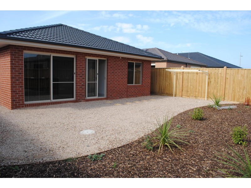 6 Airfield Grove, Point Cook VIC 3030