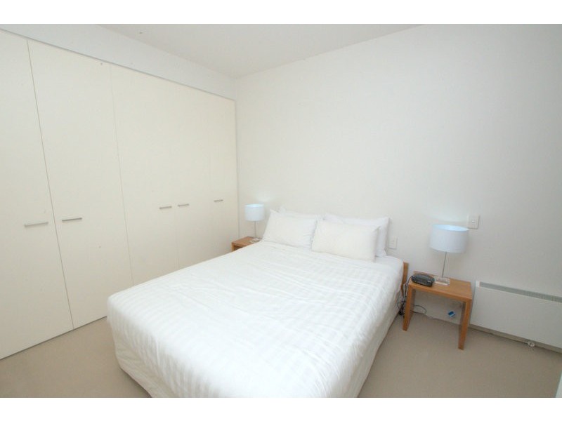 414/15 Caravel Lane, Docklands VIC 3008