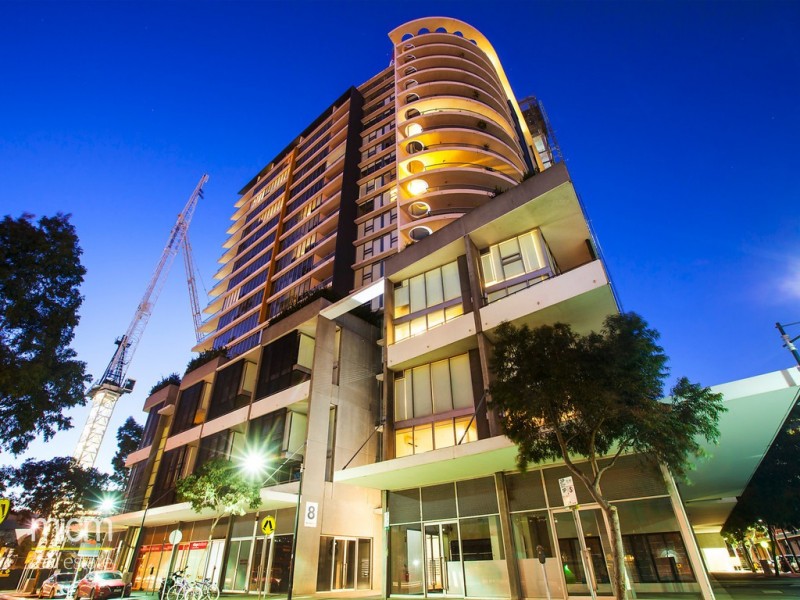 1805/8 Mccrae Street, Docklands VIC 3008