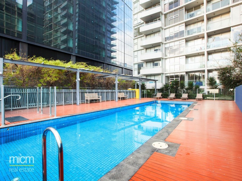 1805/8 Mccrae Street, Docklands VIC 3008