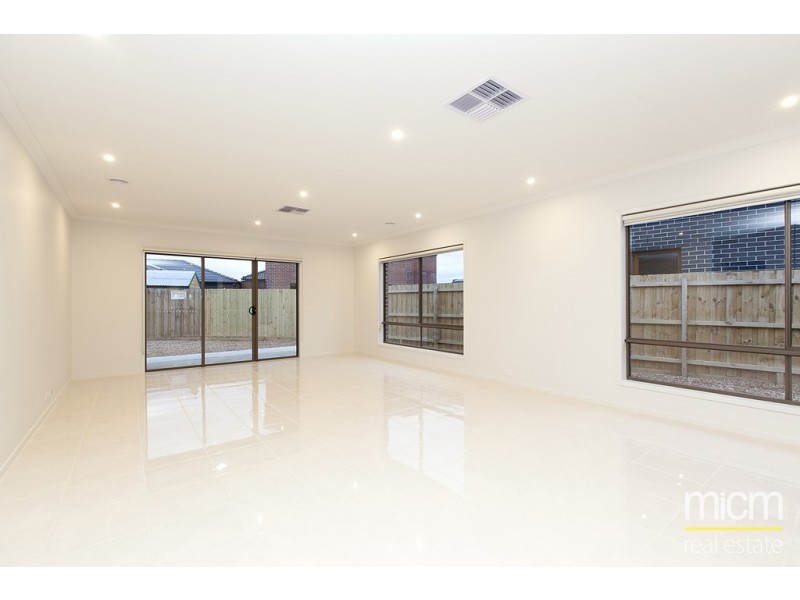 46 Honolulu Drive, Point Cook VIC 3030