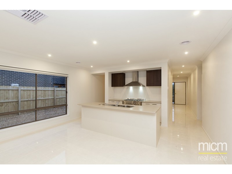 46 Honolulu Drive, Point Cook VIC 3030