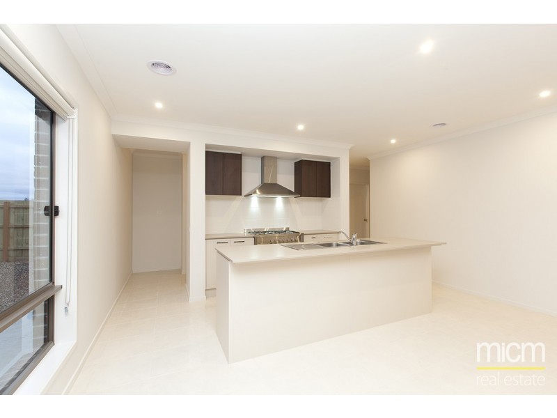 46 Honolulu Drive, Point Cook VIC 3030