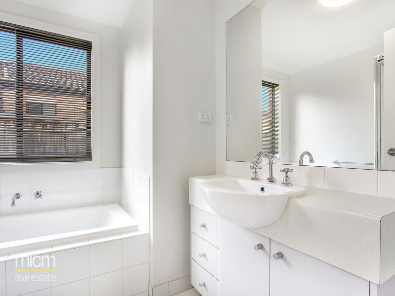 48 Tyler Crescent, Tarneit VIC 3029