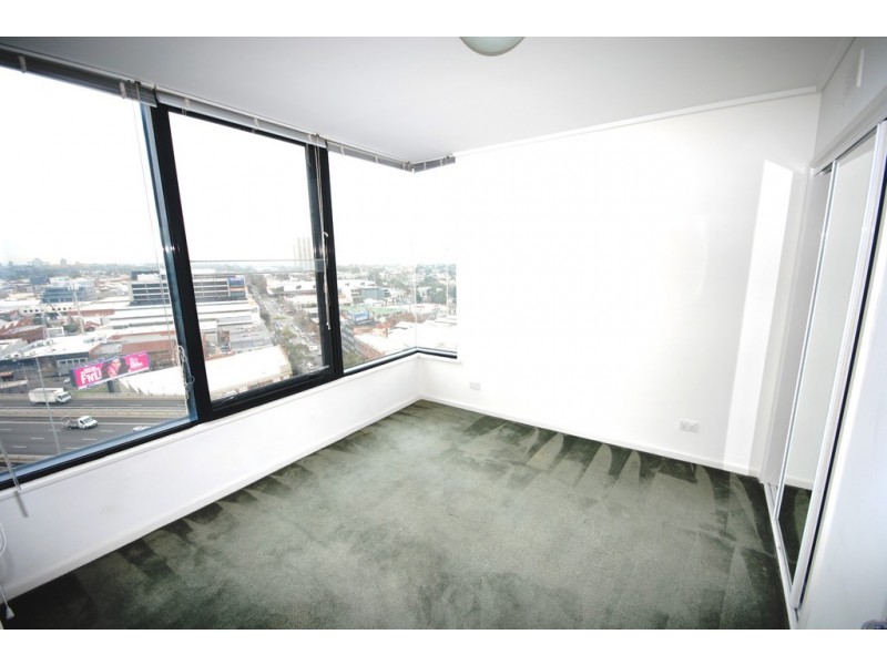 REF 23005/99 Whiteman Street, Southbank VIC 3006