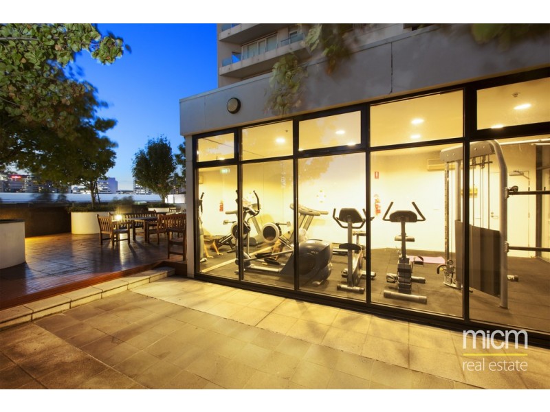 REF 23005/99 Whiteman Street, Southbank VIC 3006