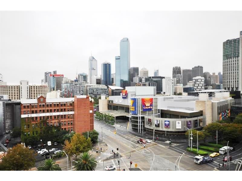 REF 23011/63 Whiteman Street, Southbank VIC 3006