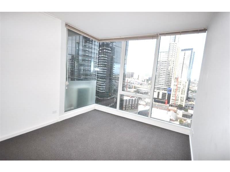 REF 23011/63 Whiteman Street, Southbank VIC 3006