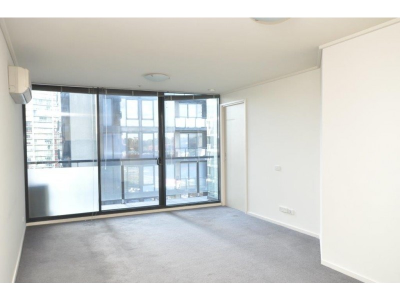 REF 32871/100 Kavanagh Street, Southbank VIC 3006