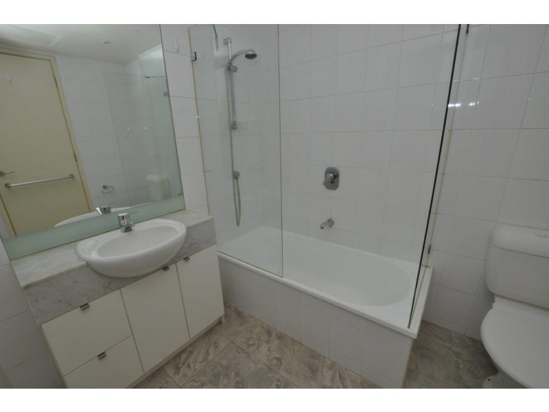 REF 32871/100 Kavanagh Street, Southbank VIC 3006